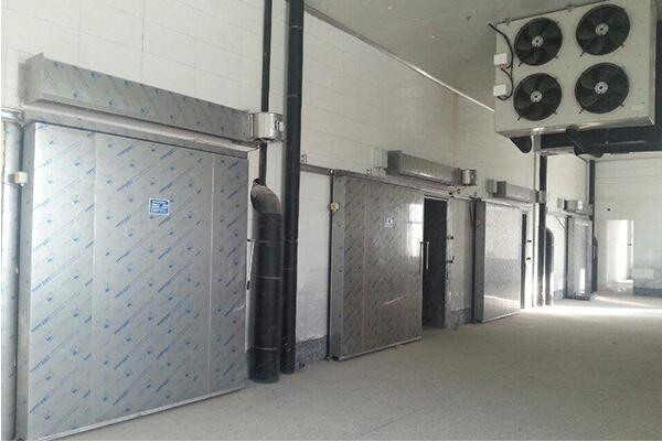 冷庫中有異味溢出該如何處理？